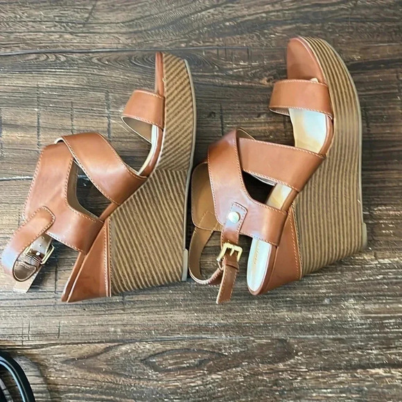 Marc Fisher Leather Platform Wedge Sandals Cognac Brown Women’s Size 9.5 - Picture 8 of 9